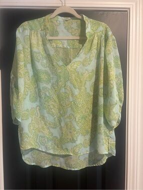 Light Green Paisley V‑Neck Women's Blouse